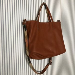 Reversible tote purse