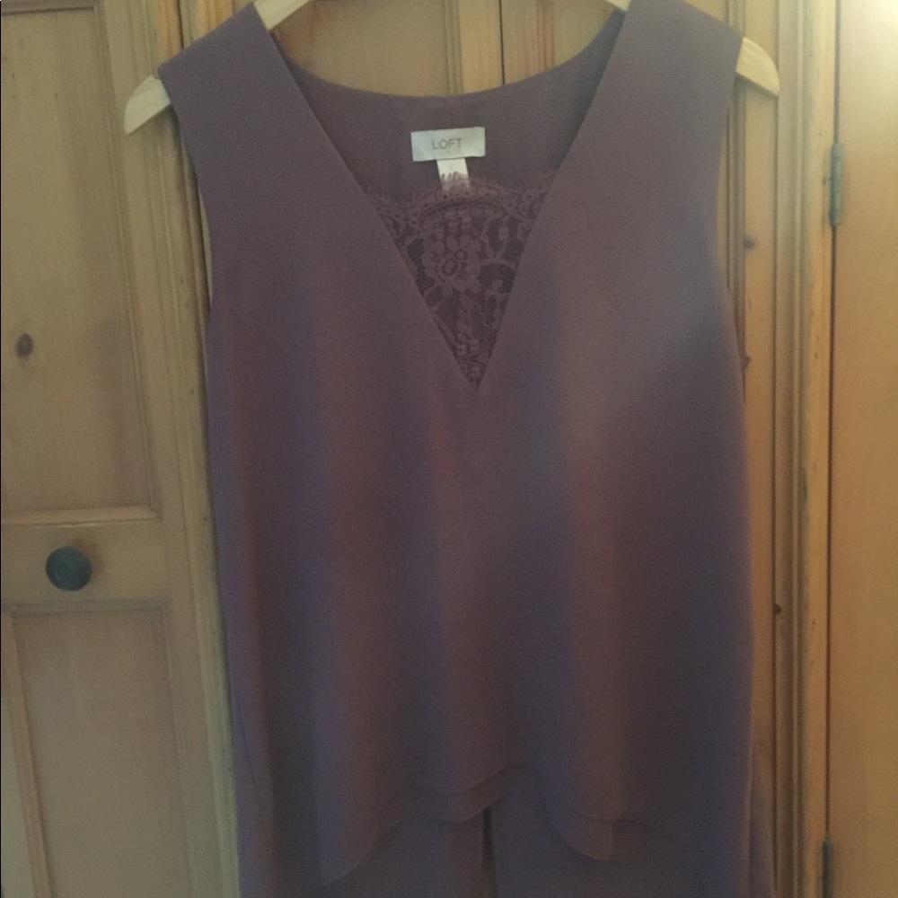 ANN TAYLOR LOFT SLEEVELESS BLOUSE