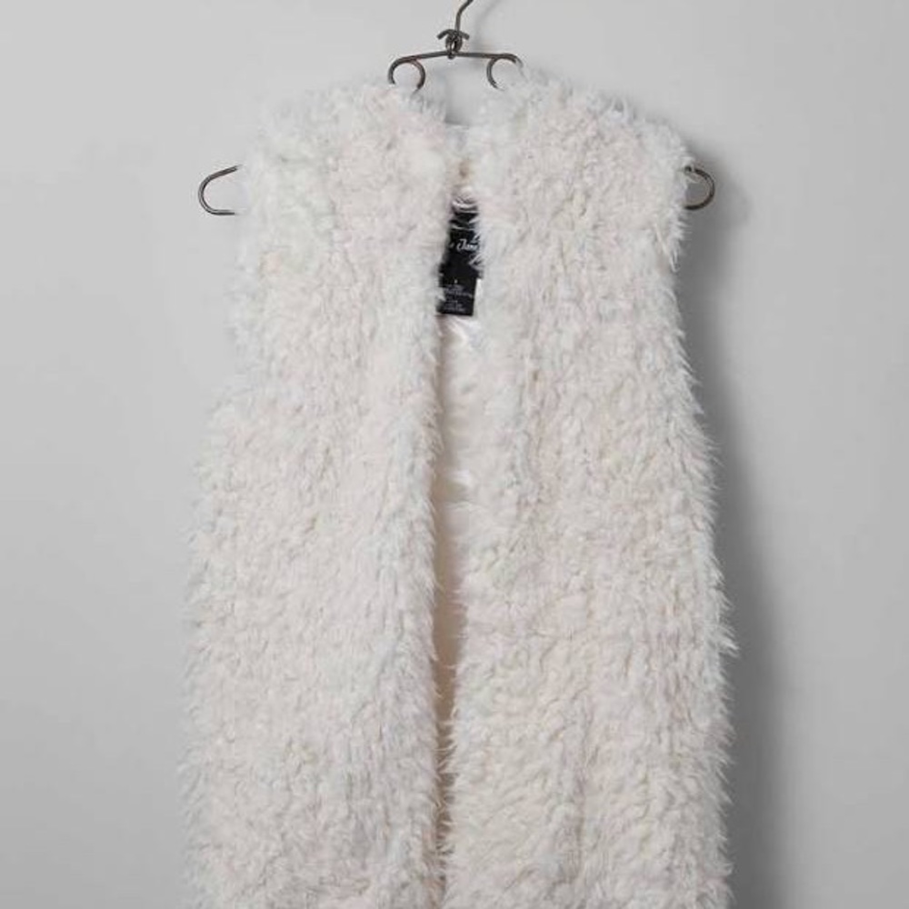 Faux Fur white vest
