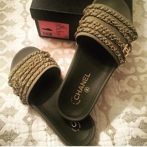 Chanel slippers Chanel slippers