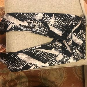Lululemon leggings black/white