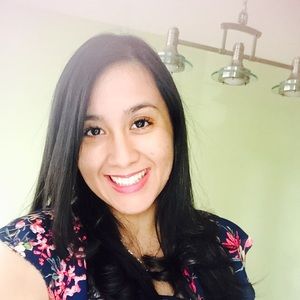 Meet your Posher, Liz