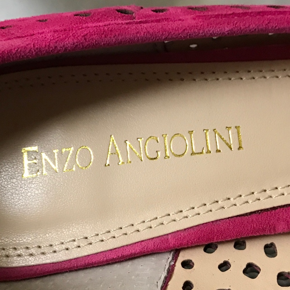 Shoes - Picture 3 of 4
