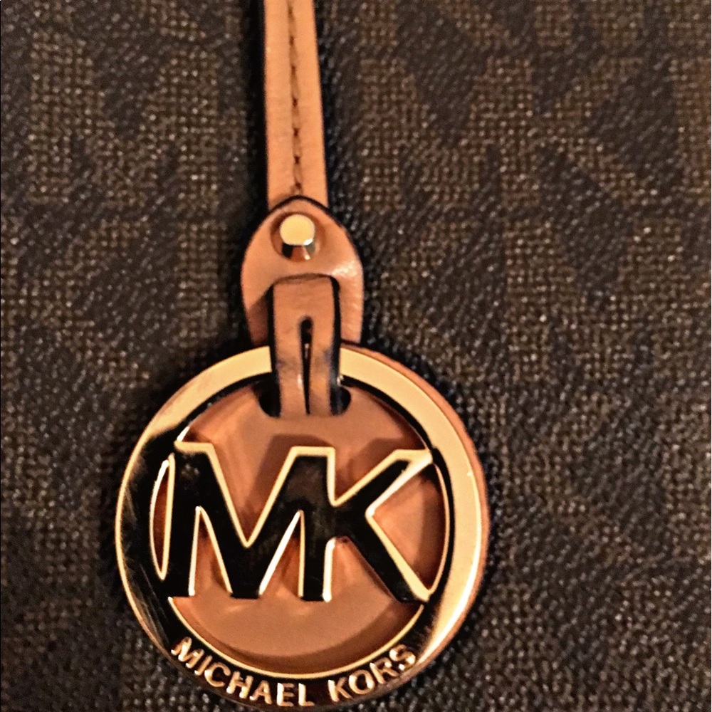 (Women's) MK Luxury Purse.