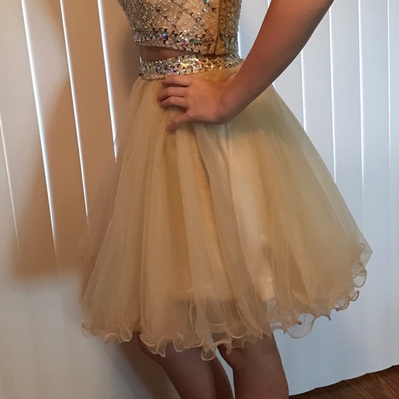 Champagne colored prom dress - Picture 3 of 3