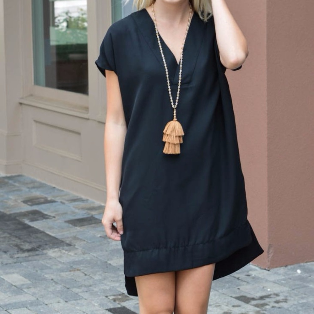Caramela V-Neck Shift Dress