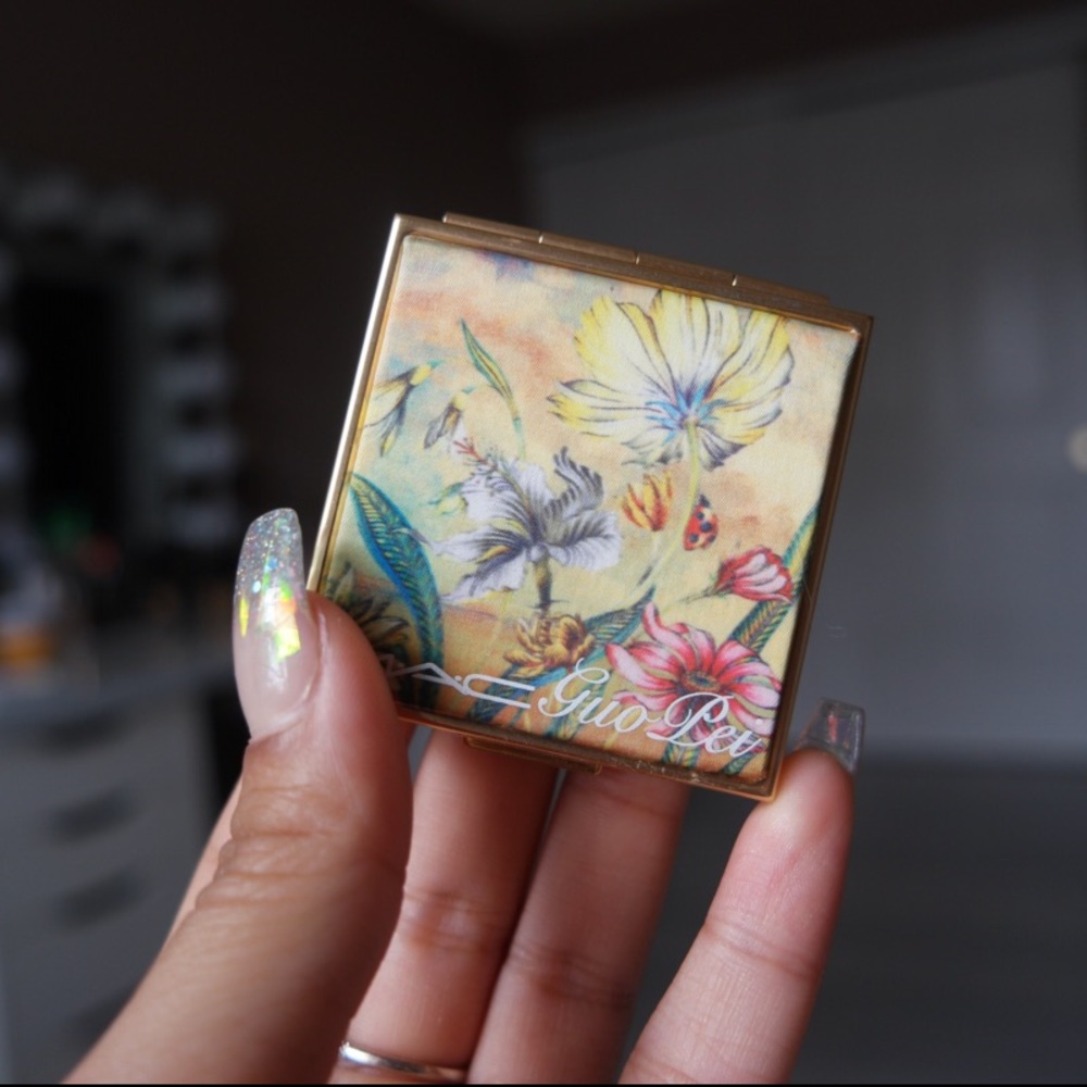 Mac Guo Pei Collection red water Lilly blush