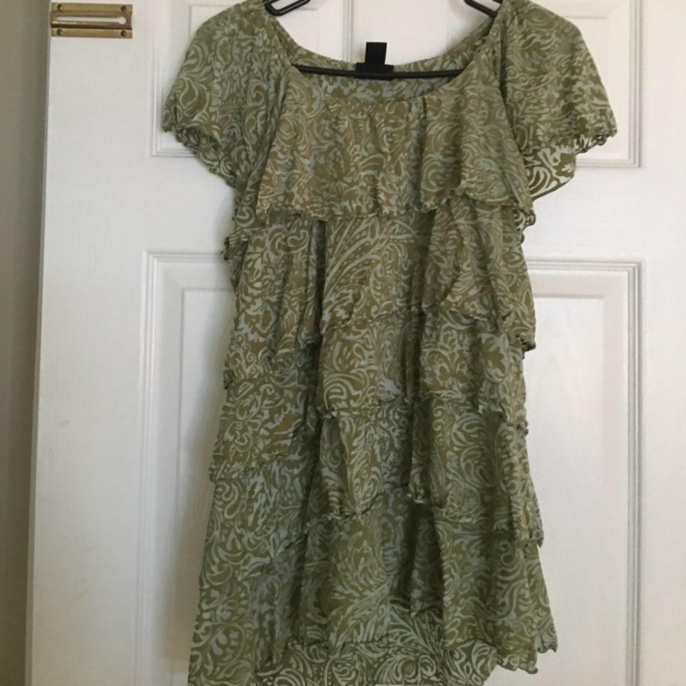 Sleeveless shirt