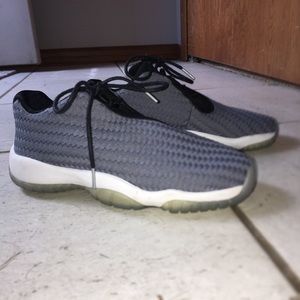 JORDAN AJ FUTURE LOW - BOYS' GRADE SCHOOL