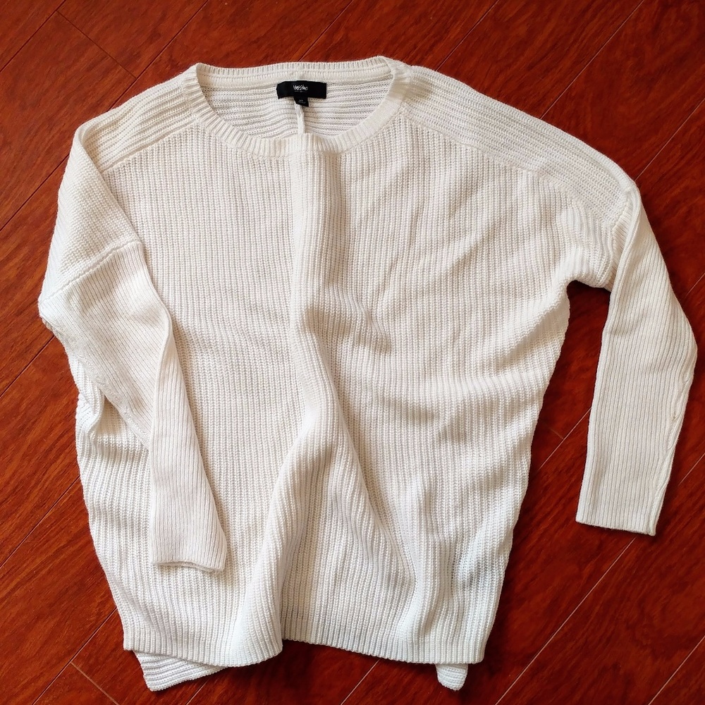 ❄ Mossimo Over sized Cream Sweater ❄