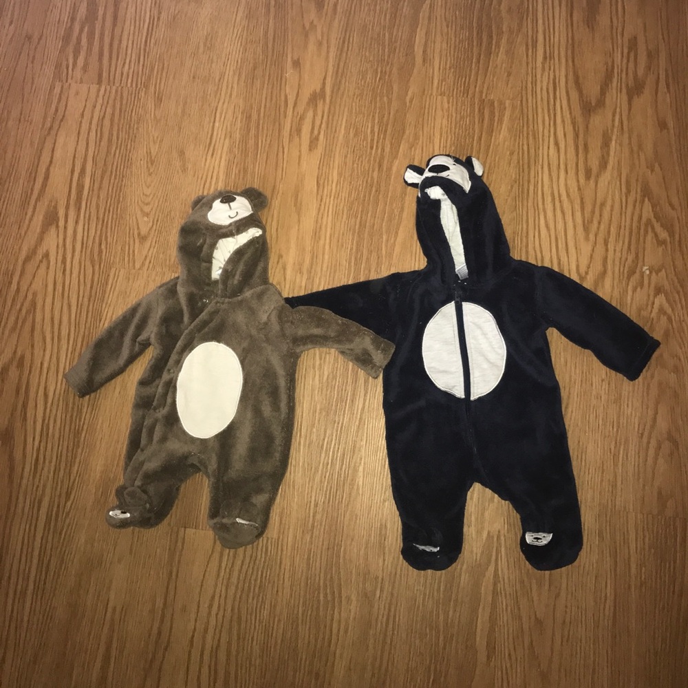 2x baby warm onesies.