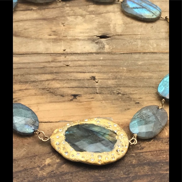 Handmade Labradorite statement necklace - Picture 5 of 6