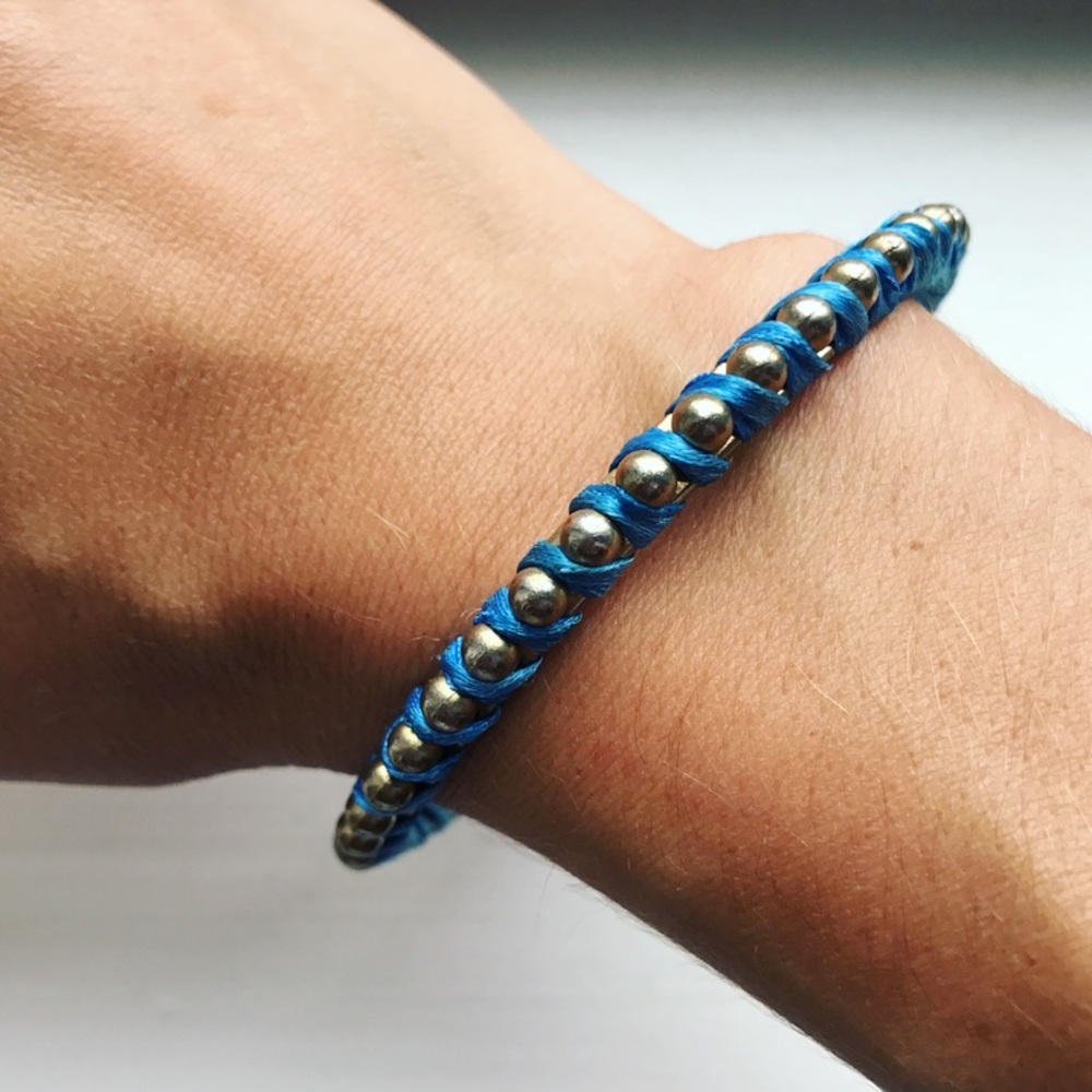 Boho metal ball & blue ribbon bangle bracelet