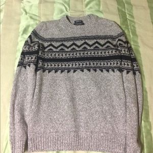 American Eagle Grey Patterned Knit Sweater