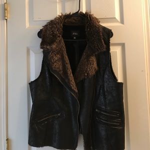 Fur vest