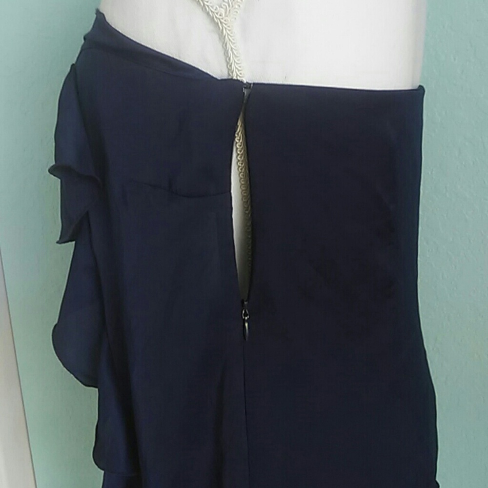 🎉HP🎉Sofia Vergara Midnight Ruffle Halter Top - Picture 4 of 8