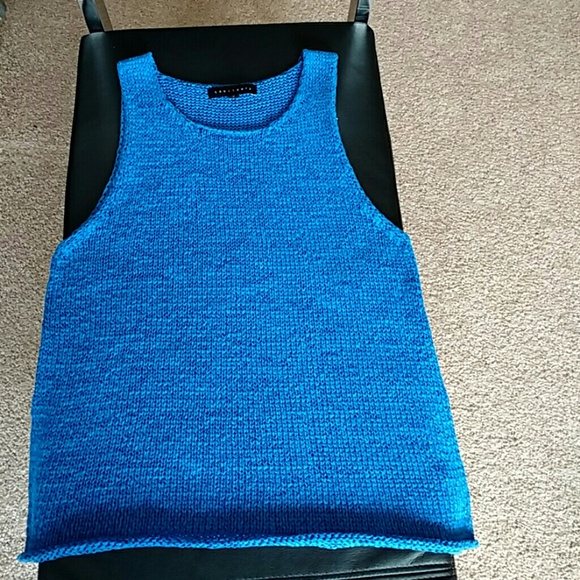 Sanctuary  Top - Picture 2 of 3