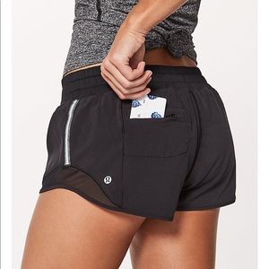 🔴SOLD🔴 Lululemon black shorts