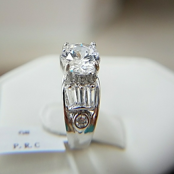 14k Gold plated Engagement Ring 2ct Round - Picture 7 of 13