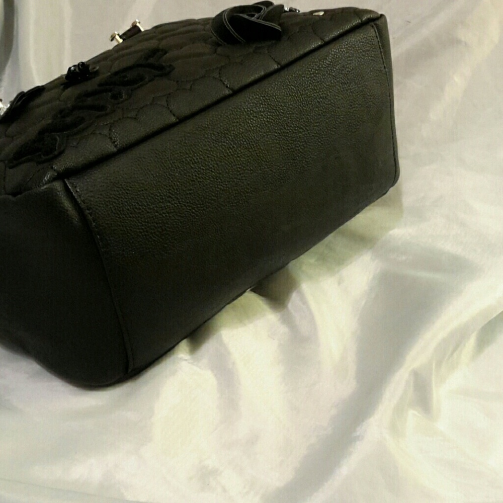 Hold Betsey johnson toaster satchel NWT - Picture 8 of 8