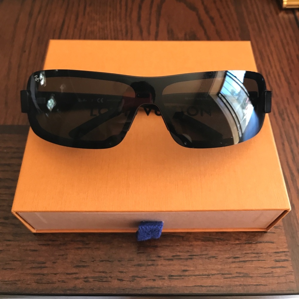 Authentic Ray-Ban glasses