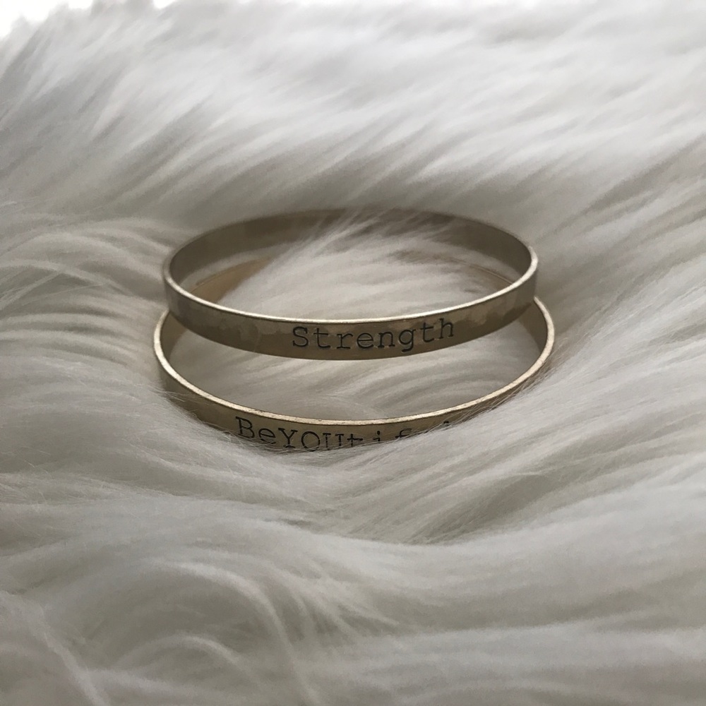 🎀Beautiful set of bangles🎀 ❤️