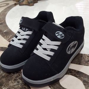 Heelys boys size 2 Heelys boys size 2