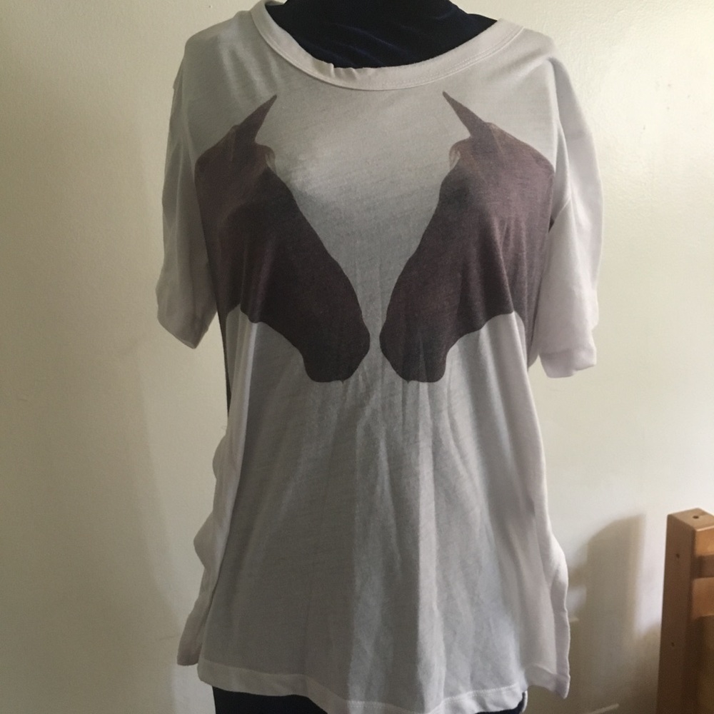 White Horse tee