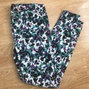 ❤️FLASH SALE❤️ ELLE floral pants