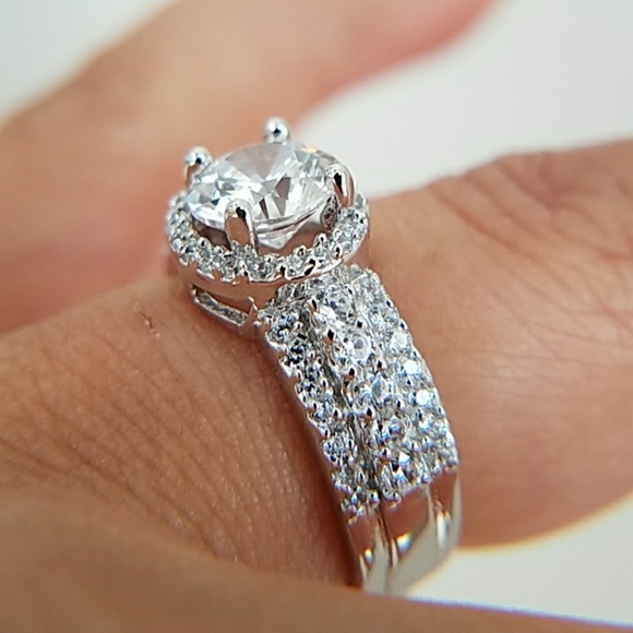 14k Gold plated Engagement Ring with 1.5ct Round - Picture 2 of 8