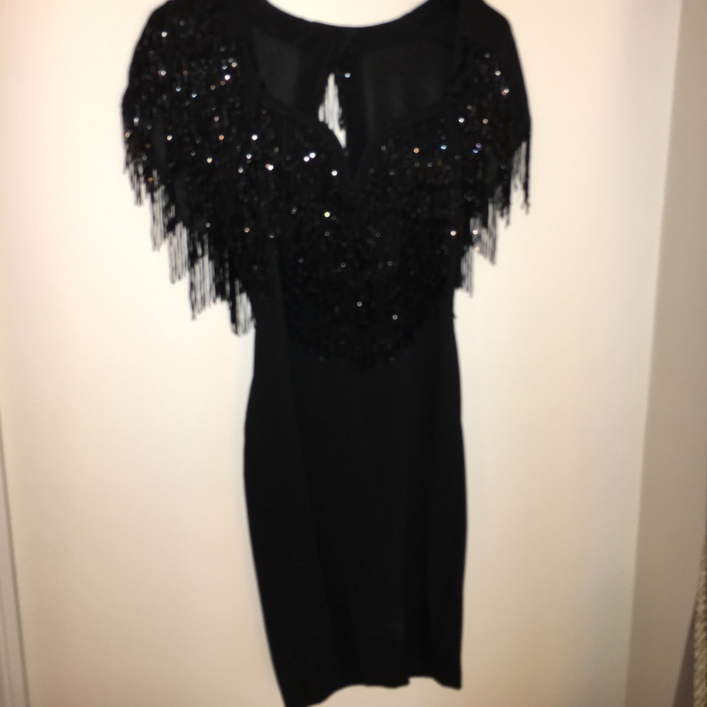 BEAUTIFUL BEADED DRESS : LOW CUT IN THE BACK