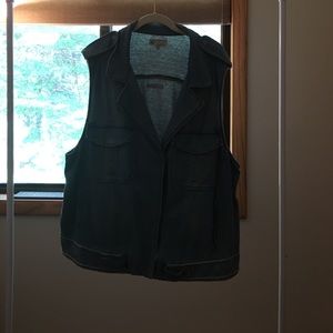 Woman's vest