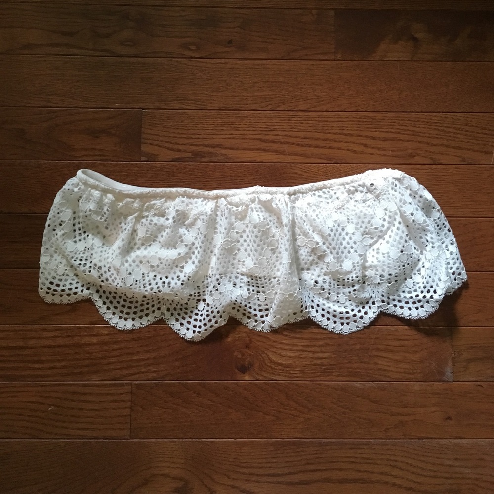 Victoria's Secret cream lace bralette size M NEW