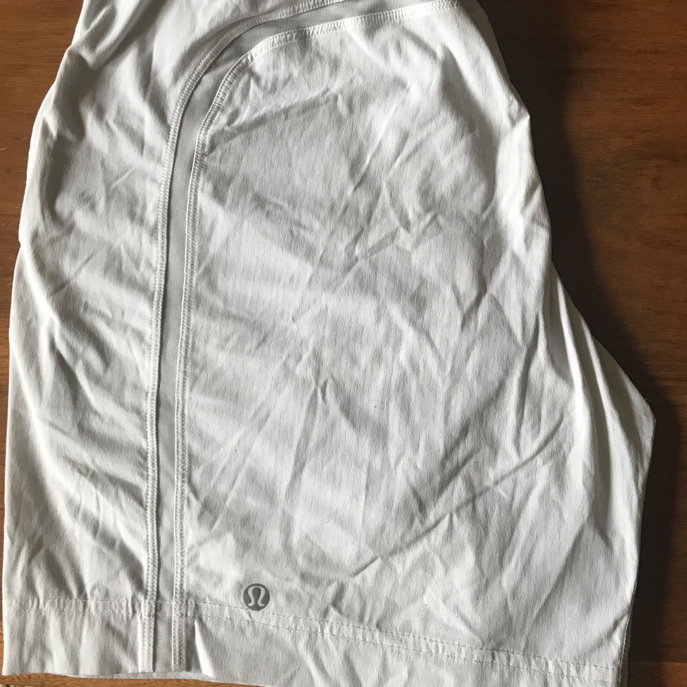 Lululemon pace breaker short
