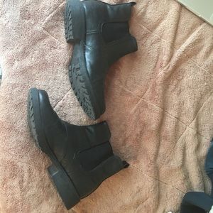 Ankle booties