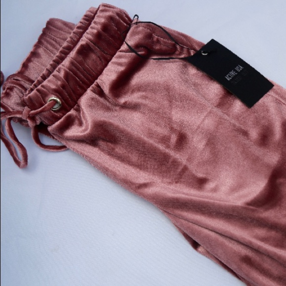 Pink Crushed Velvet Jogger sweatpants - Picture 3 of 5