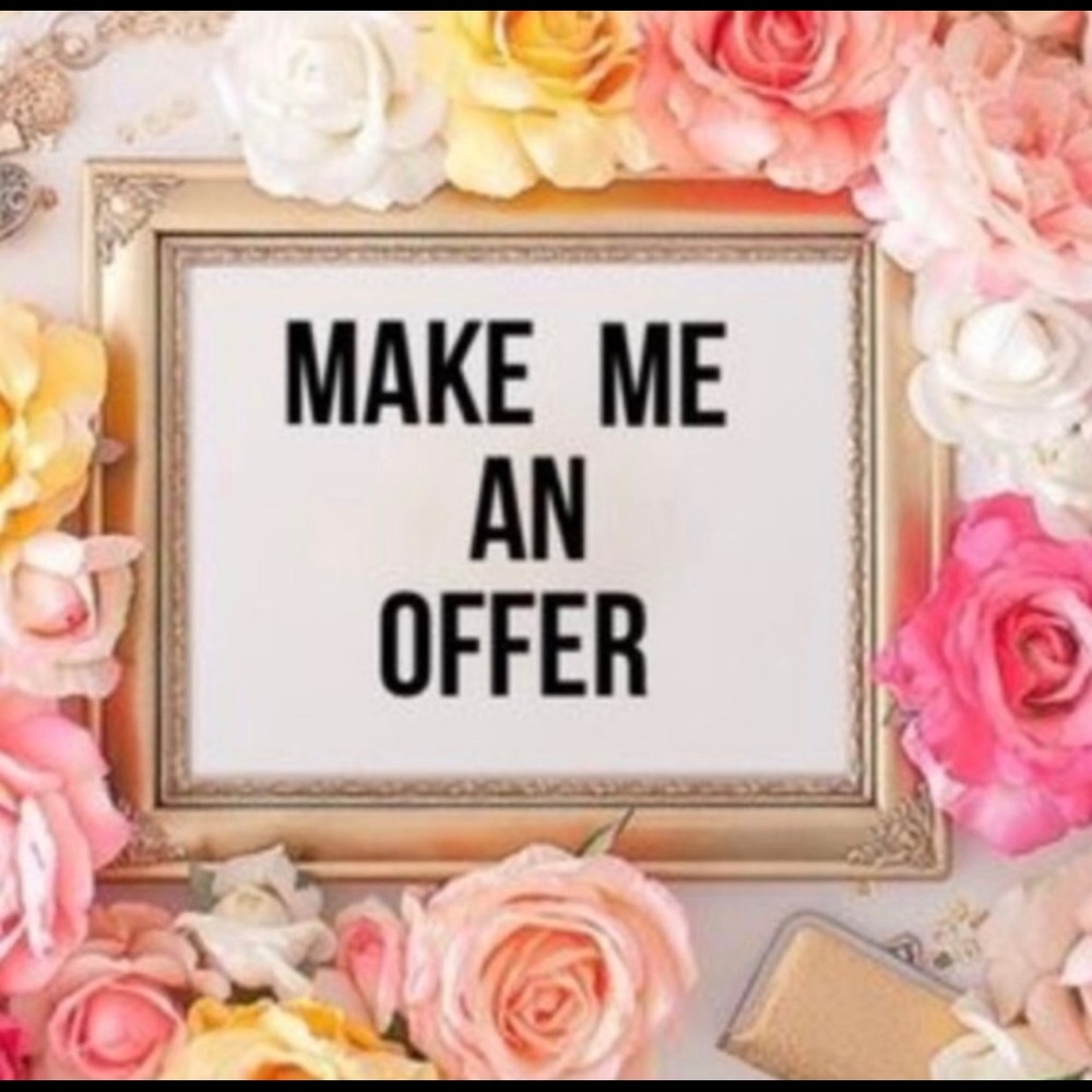 REASONABLE OFFERS ACCEPTED ..BUNDLE+SAVE ✨✨✨✨✨
