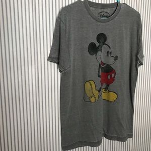Disney mickey mouse tshirt