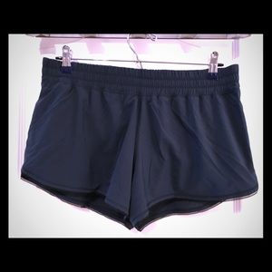 Lululemon Seek the heat shorts