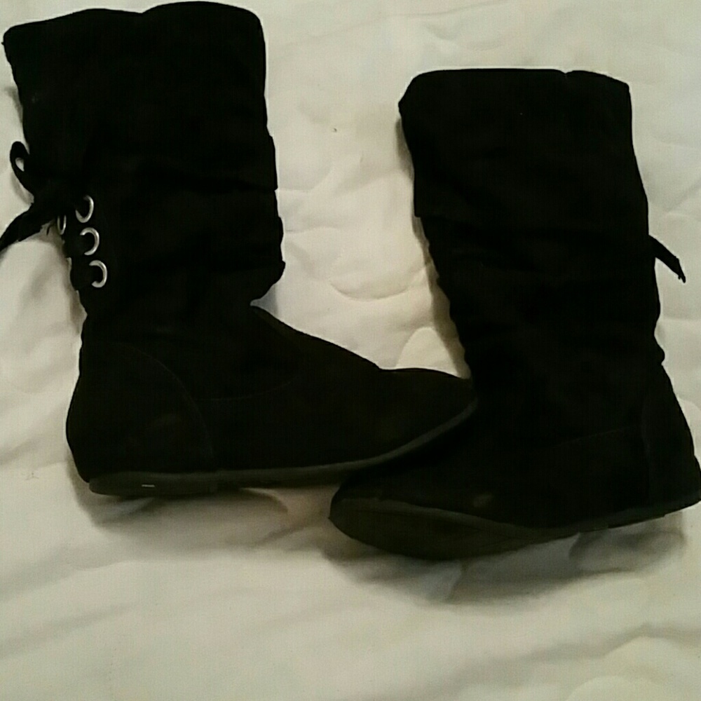 Girls boots