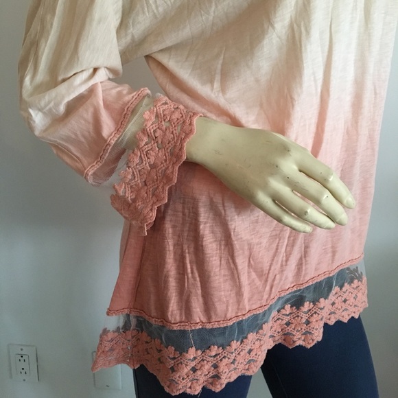 XCVI pink ombré tie dyed v-neck tunic embroidered - Picture 3 of 8