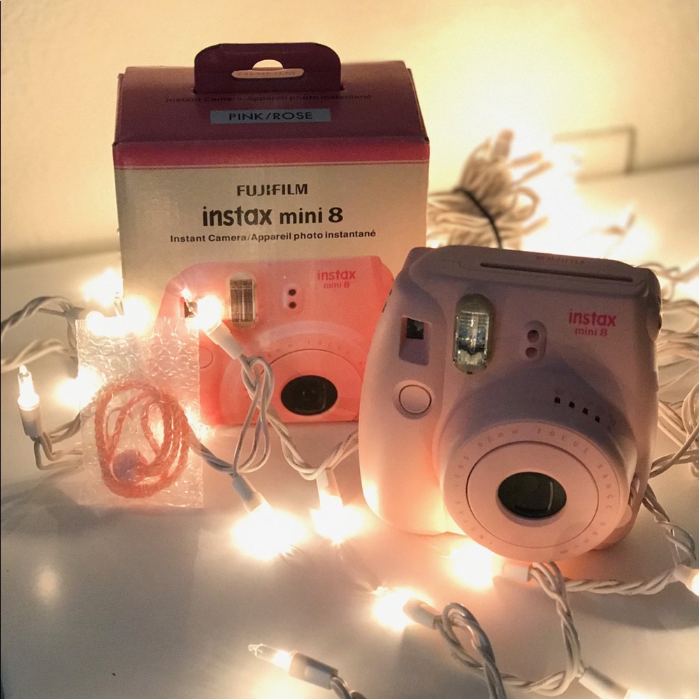 NWOT Fujifilm instax mini 8 - instant Camera 💕✨