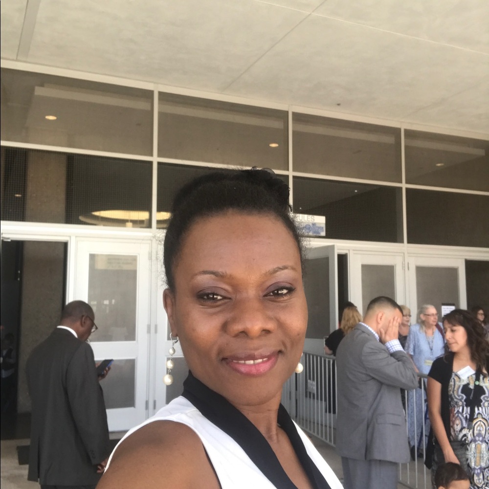 Meet your Posher, Mamoune