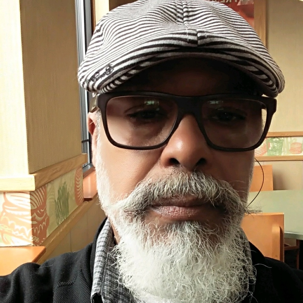 Meet your Posher, Gregory