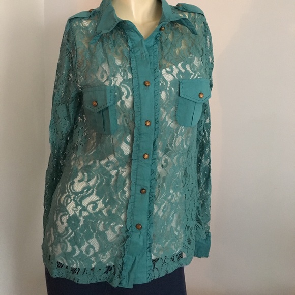 Lace long sleeved button down shirt with pockets - Picture 5 of 8