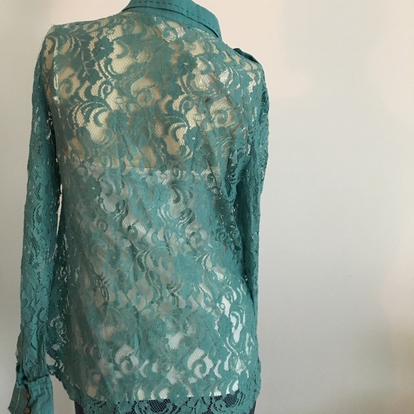 Lace long sleeved button down shirt with pockets - Picture 6 of 8