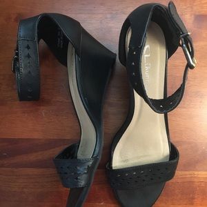 Chinese Laundry Sandal