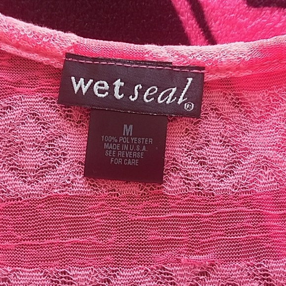 🩷 Wet Seal Cold Shoulder Top - Picture 3 of 6