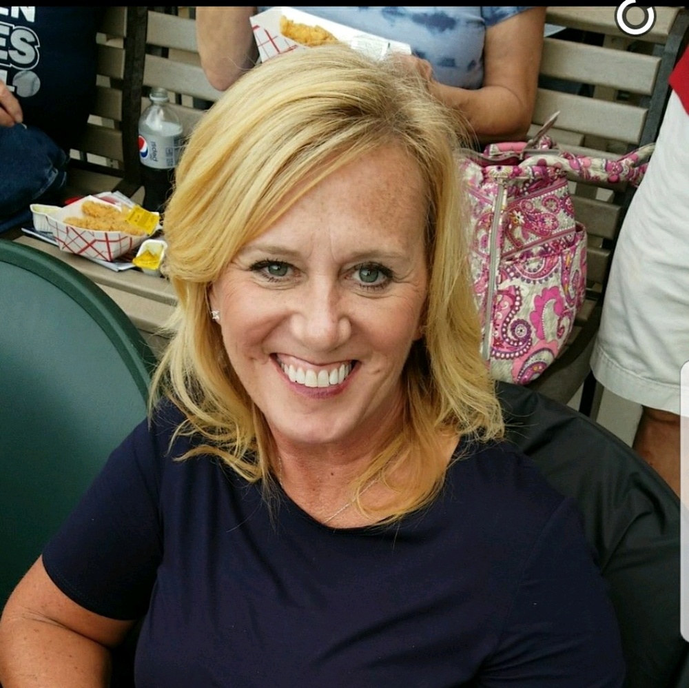 Meet your Posher, Suzanne