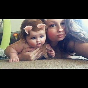 Meet your Posher, Brooke